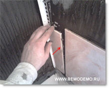 Угол из гипсокартона. Монтаж перфорированного уголка. Как правильно ставить уголки. Оштукатуривание углов стен. Как правильно ставить уголки.